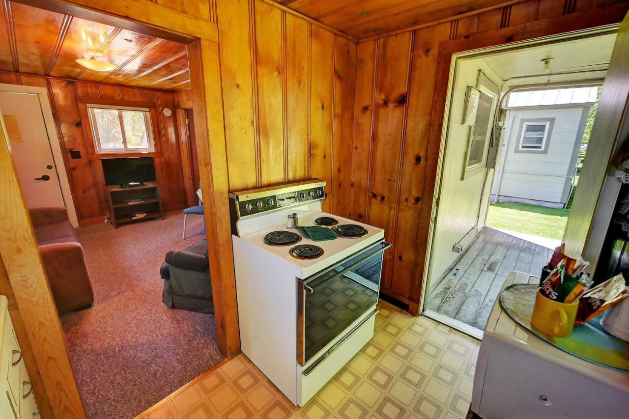 Idle A While Cabins Twisp Екстер'єр фото