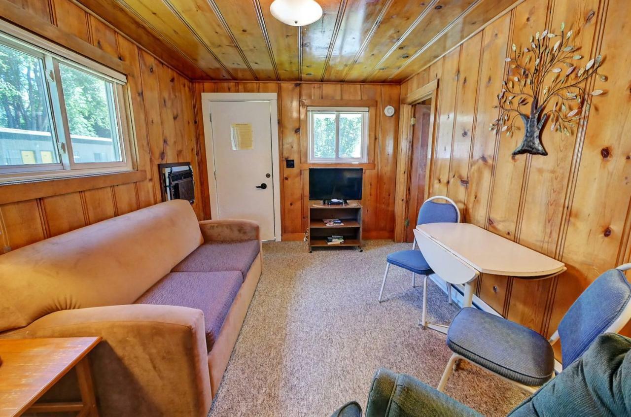 Idle A While Cabins Twisp Екстер'єр фото